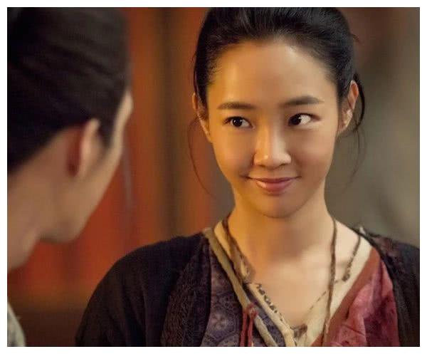 黄渤、吴京相继成为百亿票房演员,电影圈被男