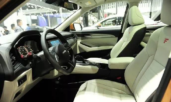 成都国际车展遇见一抹动心