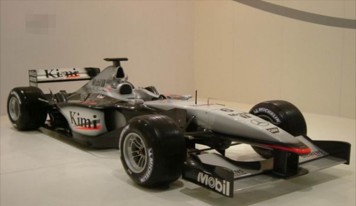 奔驰车队野性的气息，现代工程的杰作之选，光彩夺目