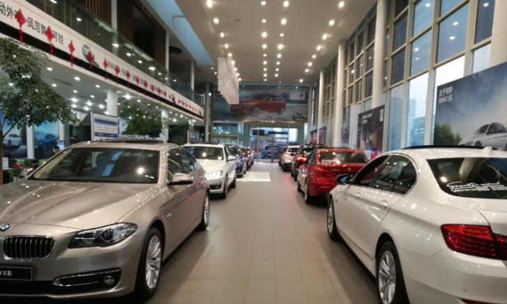 一年内啥时候买车最便宜？4s店透露：这4大时机买车，亏本也卖