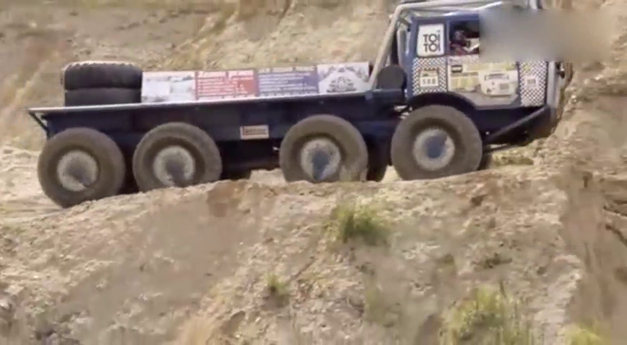 八轮卡车下90度坡，就问还有谁