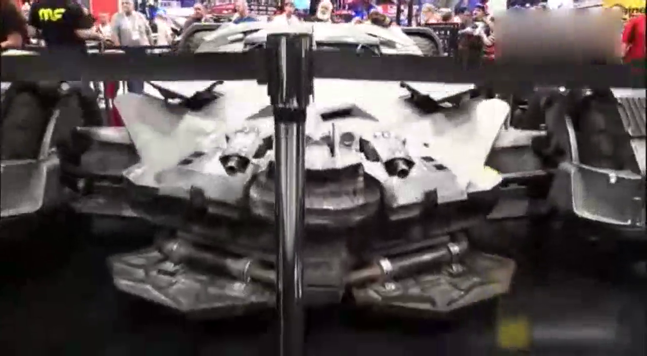 钢甲大玩具，车展实拍全新蝙蝠侠战车