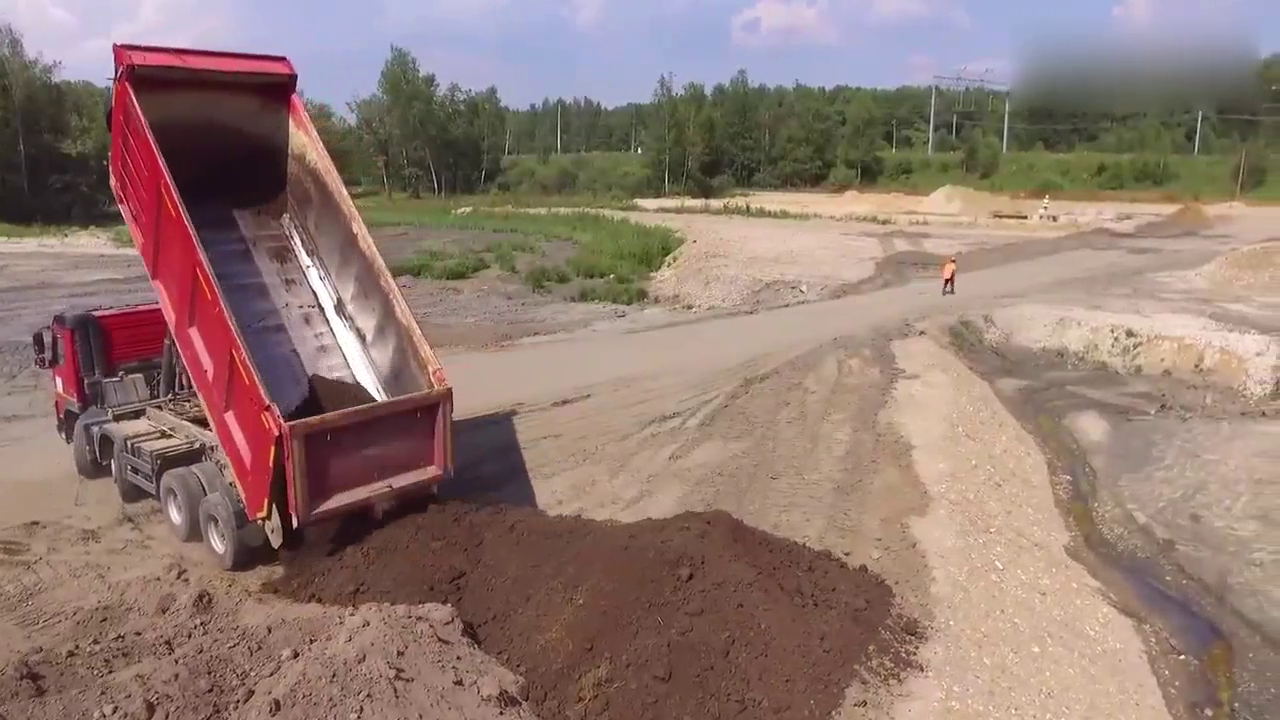 沃尔沃的卡车卸货很稳定