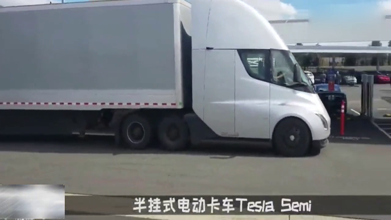 自动驾驶、可站立还有折叠座椅，特斯拉造了款可能是最舒适的卡车