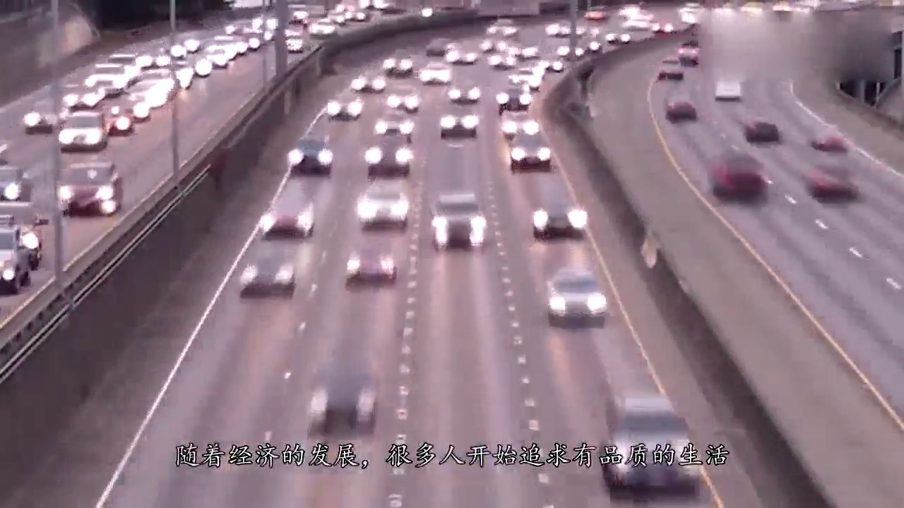 油价又涨了，高速收费又涨了！网友吐槽：汽车都快开不起了