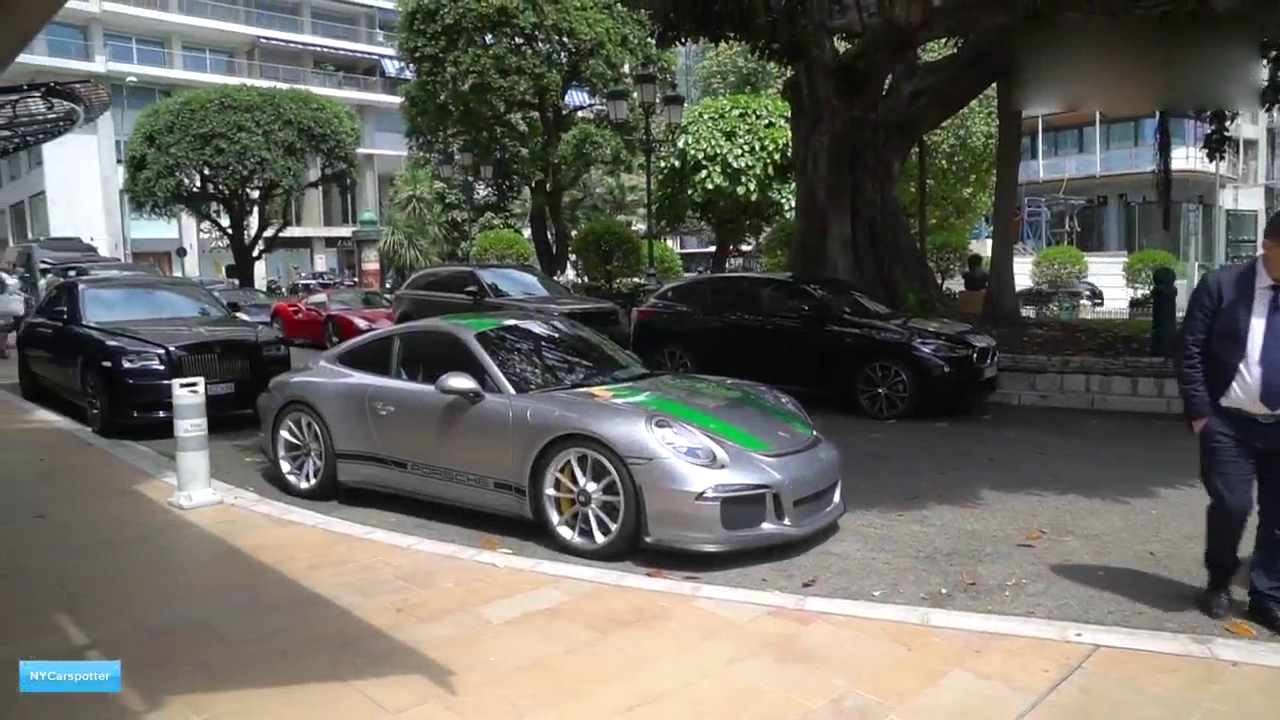 实拍：限量版跑车保时捷911 R，这车牌很不错，果然是土豪