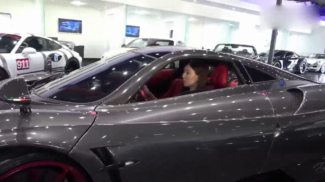 帕加尼跑车，1辆顶4辆兰博基尼，看完才知道3000万花的有多值