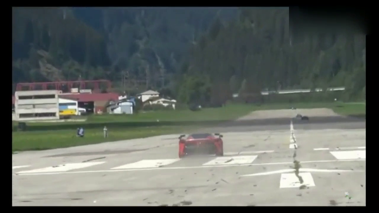 豪华超级跑车高速公路竞速比赛