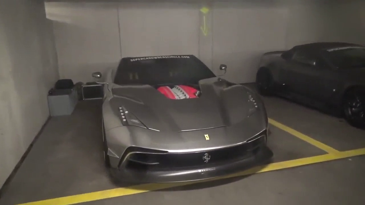 超跑聚会，那场面仿佛就像是在开车展，太壮观了！