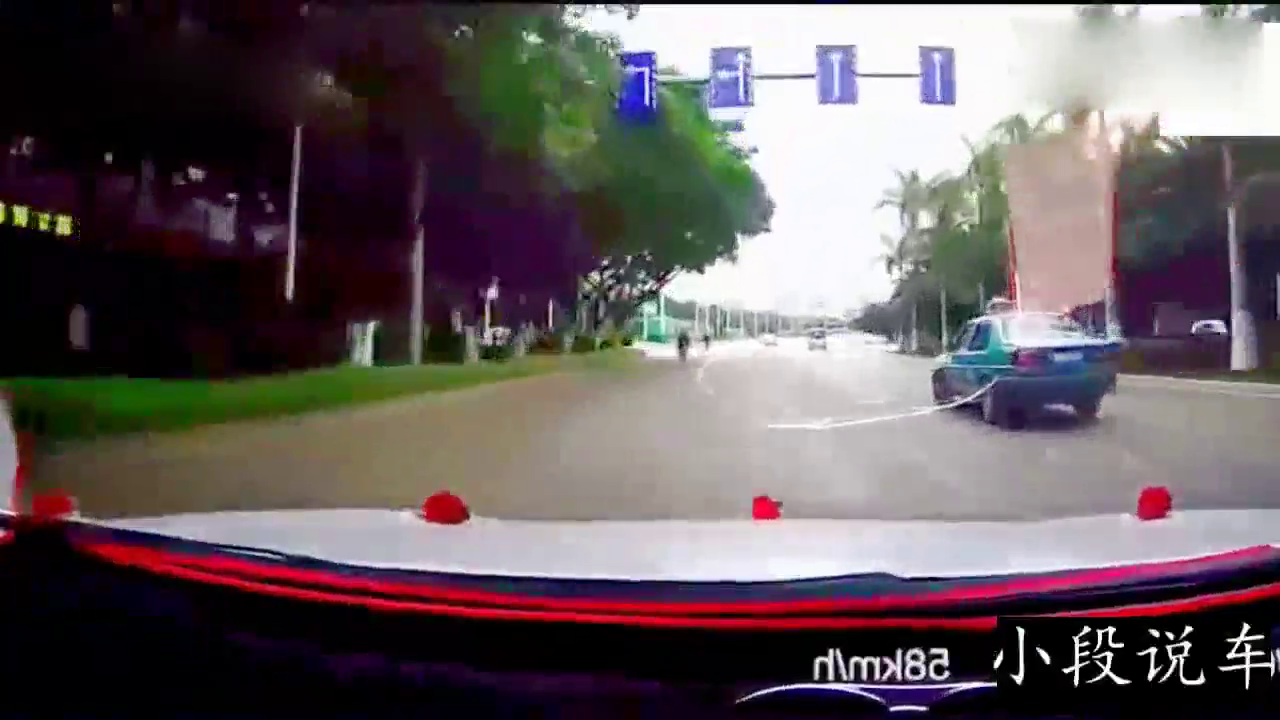 铁骑大军跑的比出租车都快，瞬间悲剧的一幕拦都拦不住