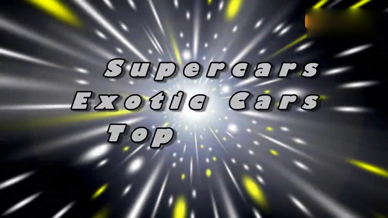 法拉利红色超级跑车大街行驶