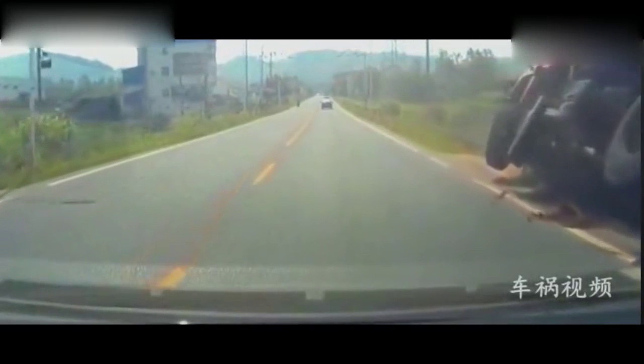 早知道结果会这么惨，让出租车自作自受