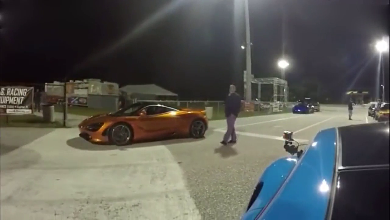 保时捷911击败特斯拉跑车后，特斯拉大招加速直接看尾灯！