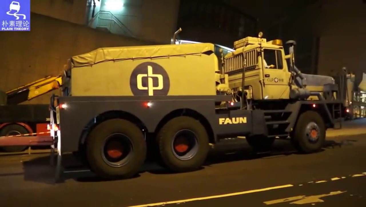 香港变压器运输德国卡车担当，1辆曼恩2辆福恩克洛斯