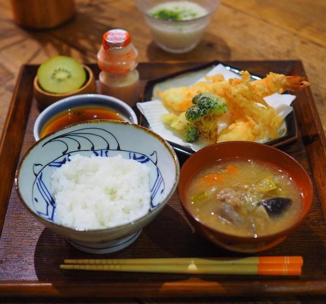 日本博主的美食攻略走红ins:好好吃饭,是一种了不起的
