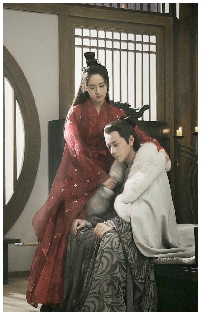 《听雪楼》袁冰妍秦俊杰美图分享,"人中龙凤"感觉与原著不符啊