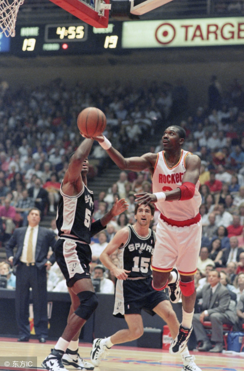 奥拉朱旺双冠传奇 1994与1995年的王朝建立