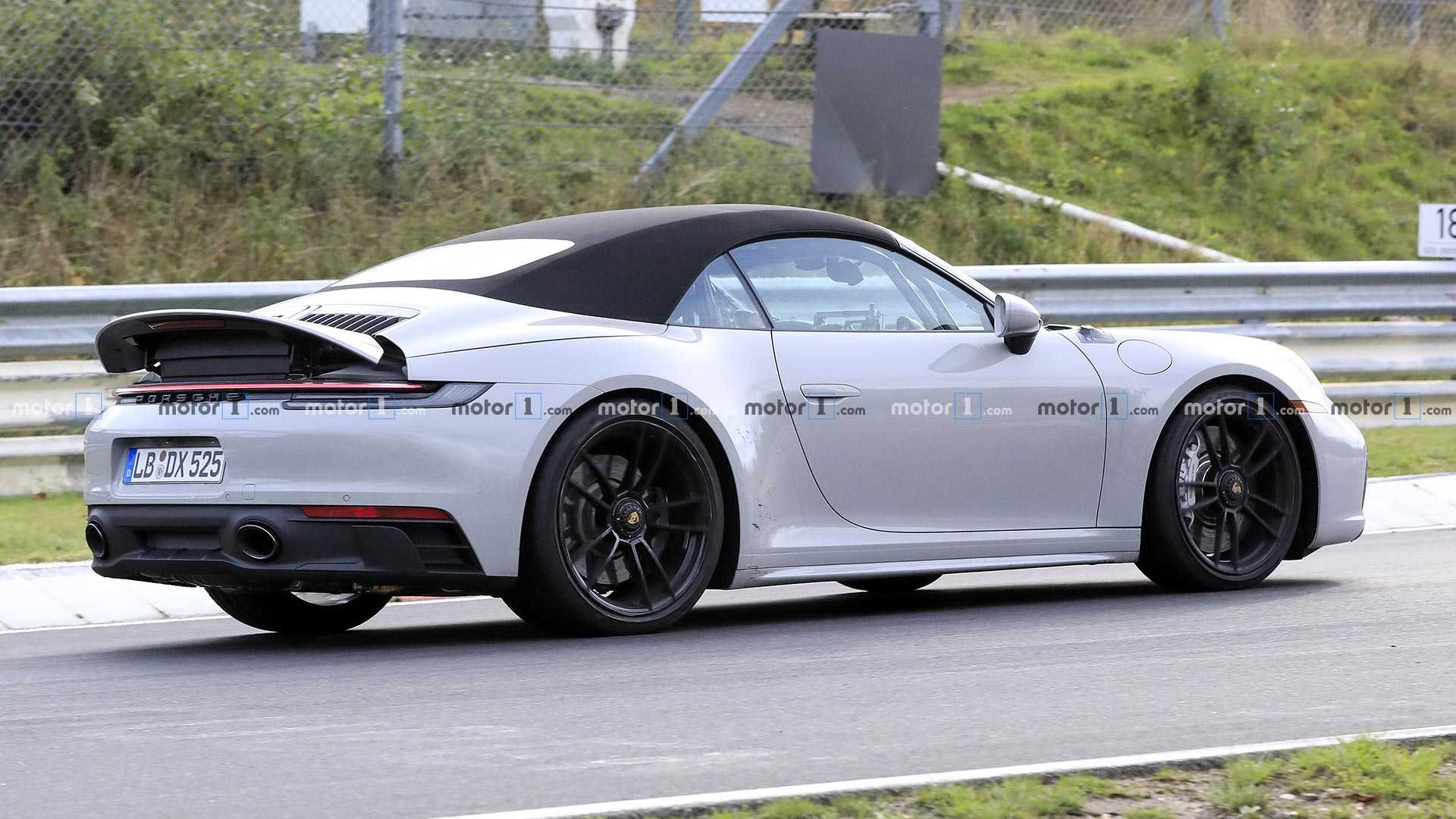 全新一代保时捷911 GTS Cabriolet Spied谍照曝光