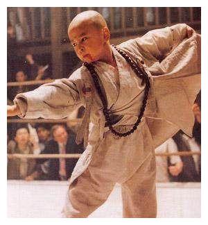 一个师傅教出来的武打童星，如今2个活跃在荧屏，1个不见踪影