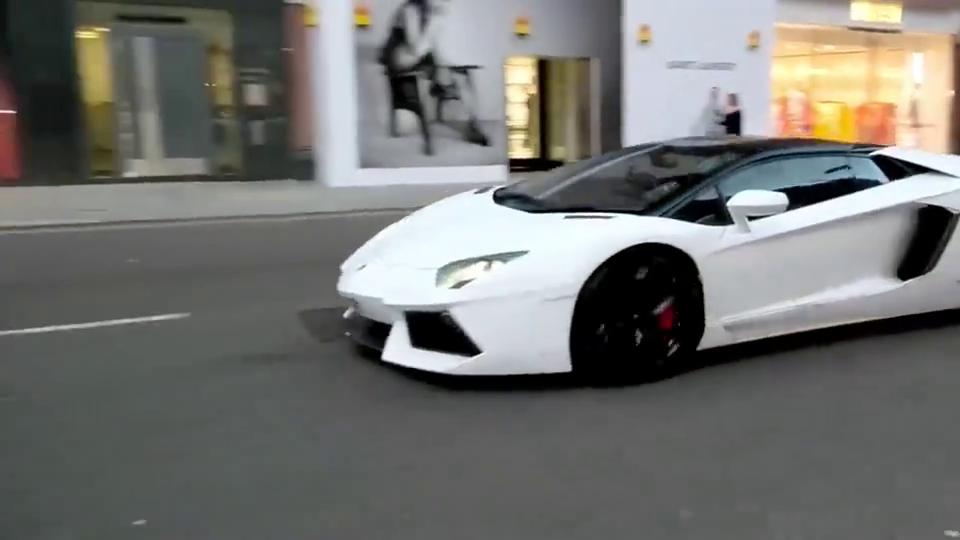 2020跑车：阿波罗上场后街道上的跑车好像都没啥光彩的了