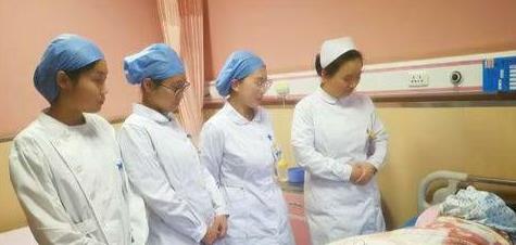 "我生孩子时不允许被围观",面对产妇的要求,医生面露尴尬