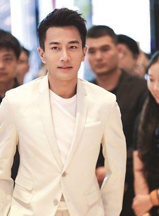 44岁刘恺威近照,离婚之后容颜大变,网友:杨幂都认不出了