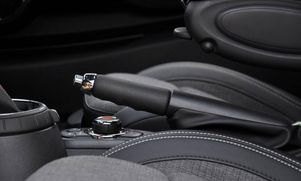 汽车长时间停放？这几点要多注意！