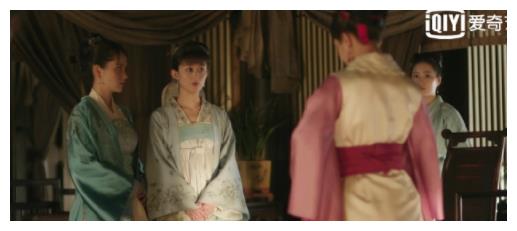 知否：曼娘撒泼遭明兰怒怼大快人心，然而却被颖宝的鞋子抢镜了