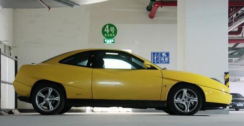 小伙花7万买辆二手跑车,90年代的稀罕物,车灯都设计在引擎盖