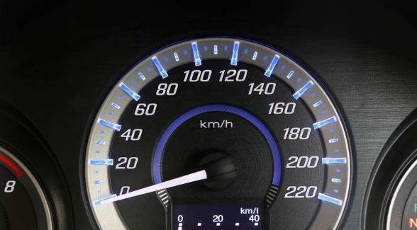 知道汽车保养的三大误区，才能够更好的保护汽车，你知道吗？