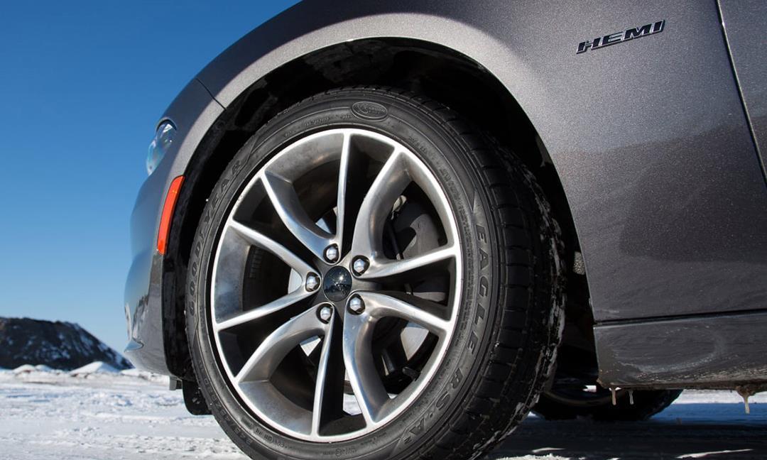 车胎最多能用多久？修车师傅：超过这个时间，米其林也得爆