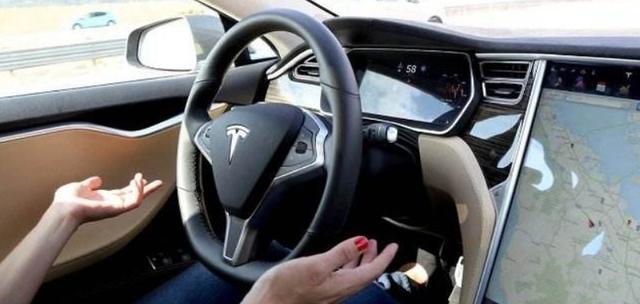 特斯拉电池被拆，7000节5号电池惹争议，买主这是考验我智商