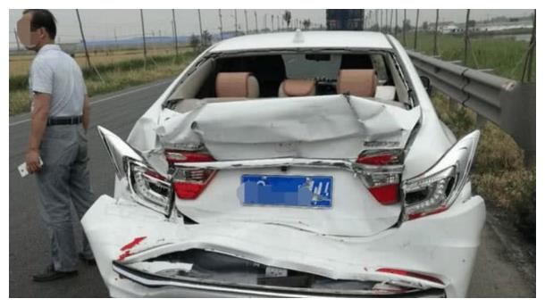 这是什么品牌汽车,实在太吓人,国内不需这类车!