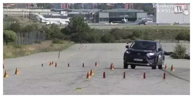 丰田RAV4还没上市就翻车了?外媒:不推荐购买