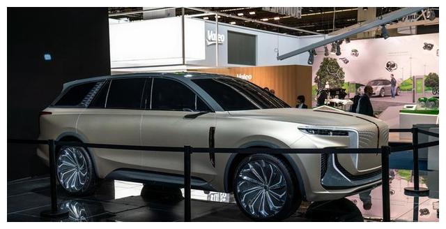 全新红旗E115实拍,定位全尺寸旗舰级SUV,对标宝马X7/奥迪Q8