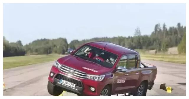 丰田RAV4还没上市就翻车了?外媒:不推荐购买