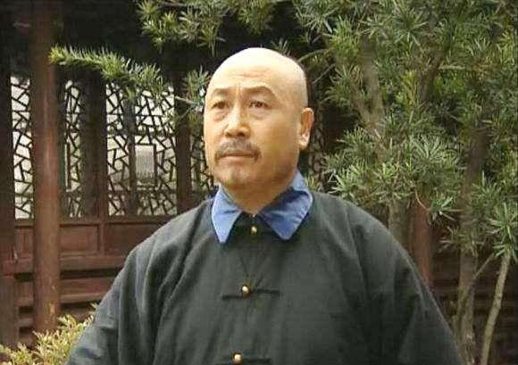 左宗棠收复新疆时,发现了一种神秘炮弹,真相让