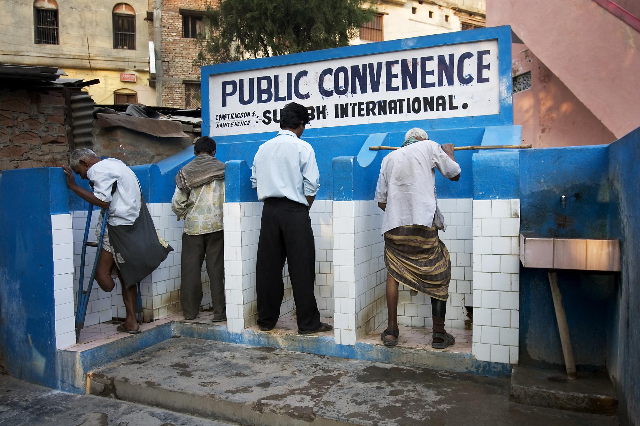 La construction massive de toilettes en Inde fait décoller le marché ...