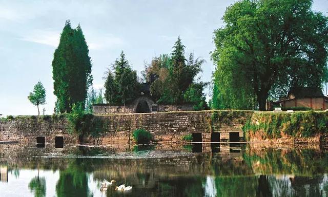 轰动一时：城固哪里有小巷子_真实体验与探索_本地人私藏路线全攻略