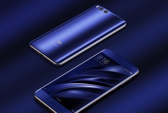 小米双折叠手机视频展示!林斌亲自上手曝光折