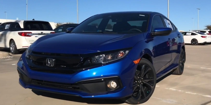 平民级超跑,2019款本田思域 使用中置式排气,更