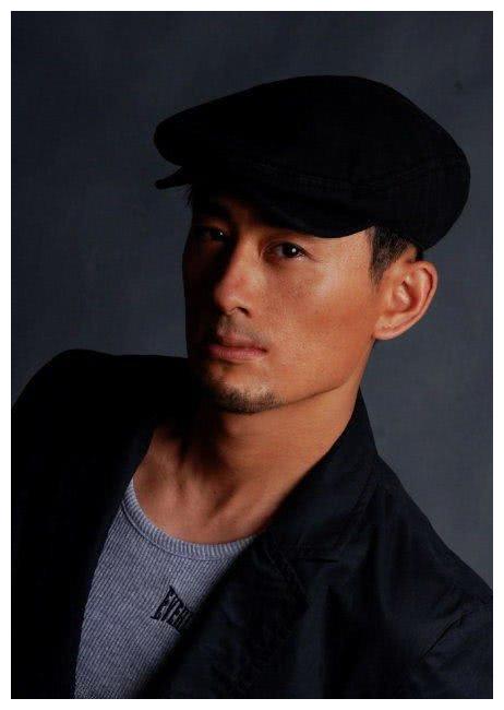 “民歌王”阿宝为什么被封杀？当知道他做了什么，一点也不冤