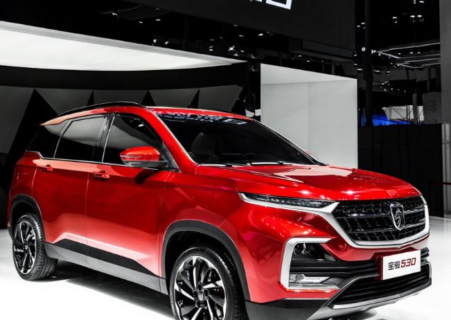 宝骏530，运动感强烈的轮毂，实用的内饰配置，年轻人喜欢