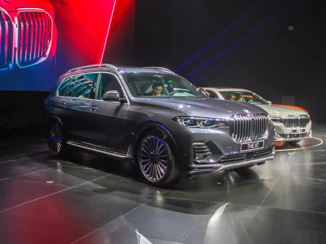 买奔驰GLS后悔了！新车长5.2米，V8配四驱，果断放弃路虎