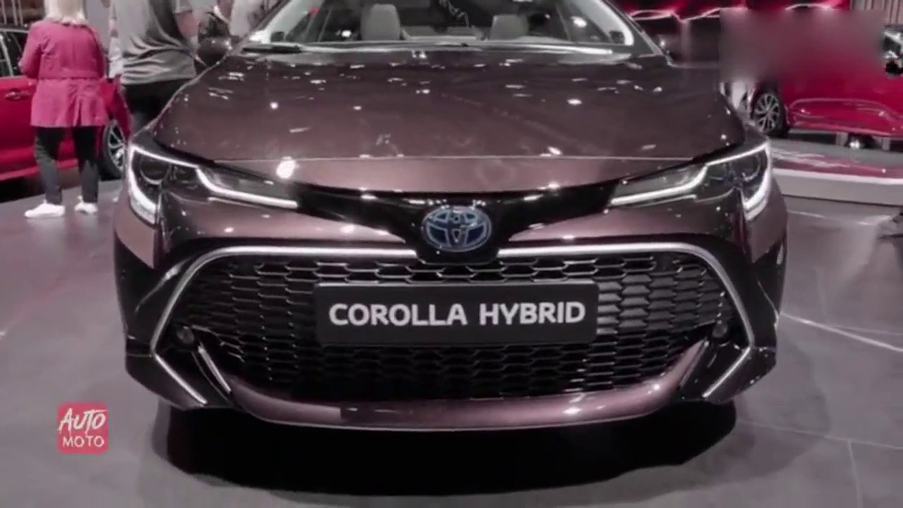 车展实拍2019款丰田卡罗拉，你喜欢这台车吗？