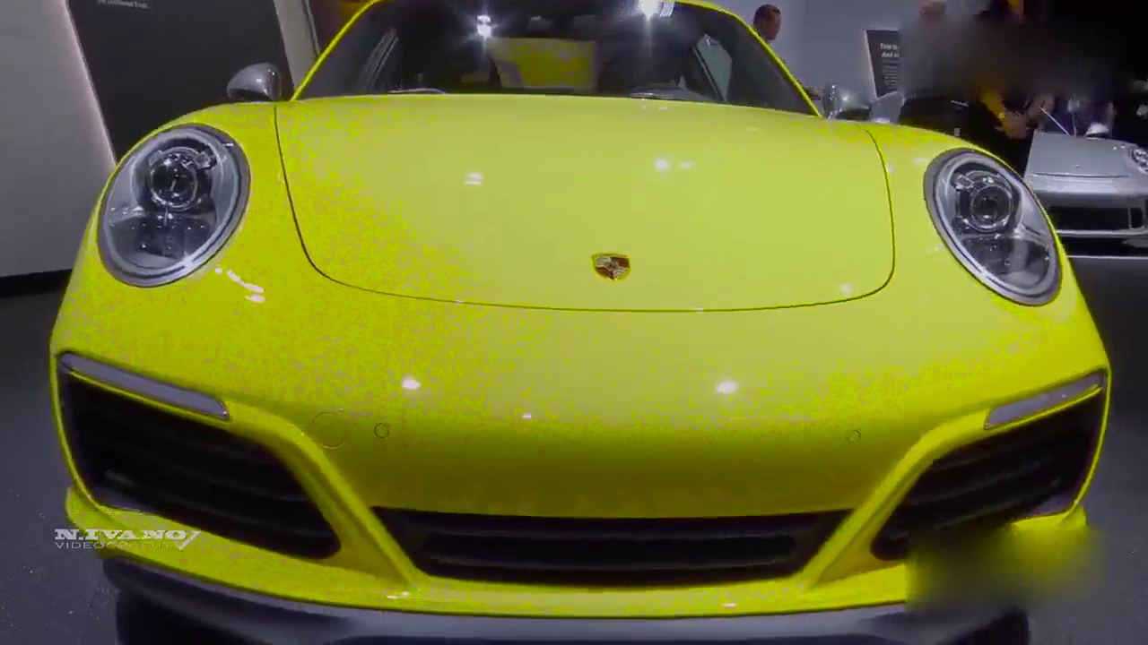 车展实拍全新保时捷911，这货居然是手动挡！