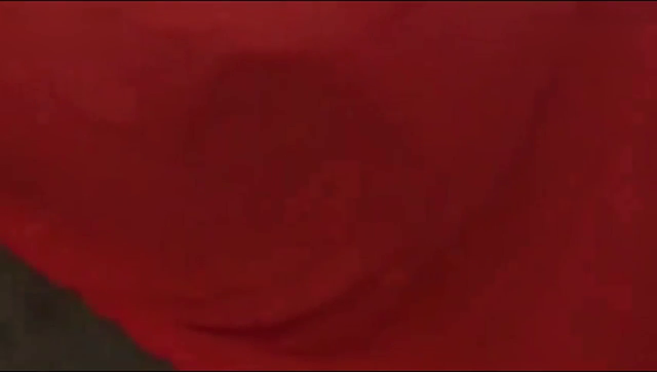 女土豪起身那一刻，才知道什么叫超级跑车，够霸气！