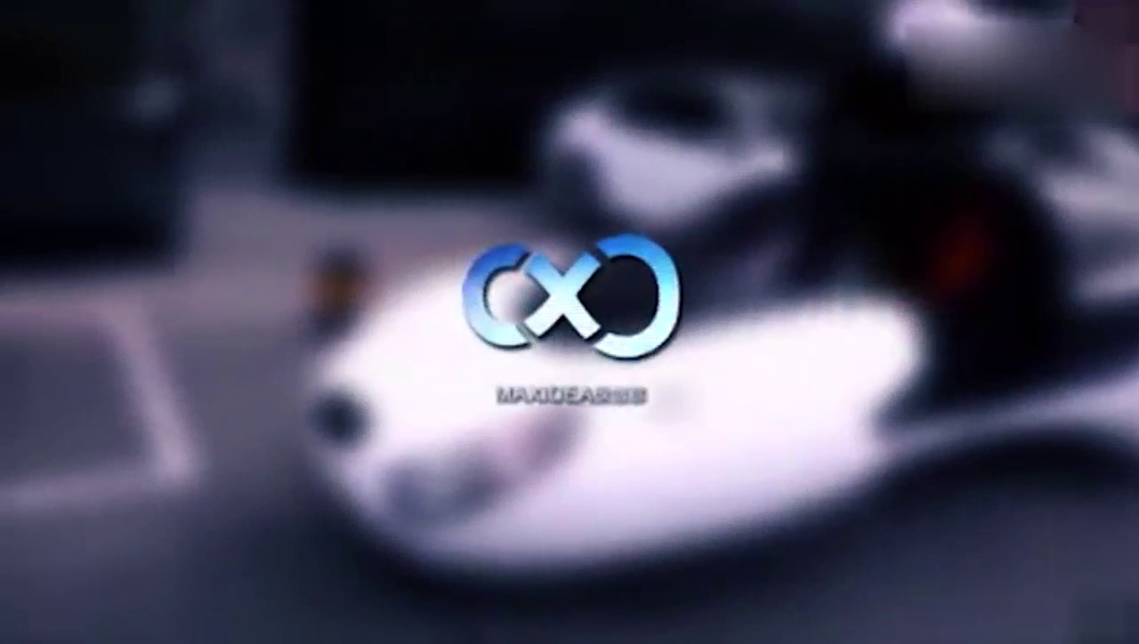 中国造永远不倒的汽车，能横着开零半径调头，卡车都撞不倒