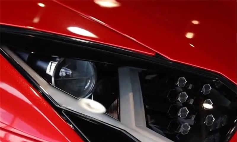 千万兰博基尼SV，保养一次得7万，轮毂还很骚气，但国内罕见