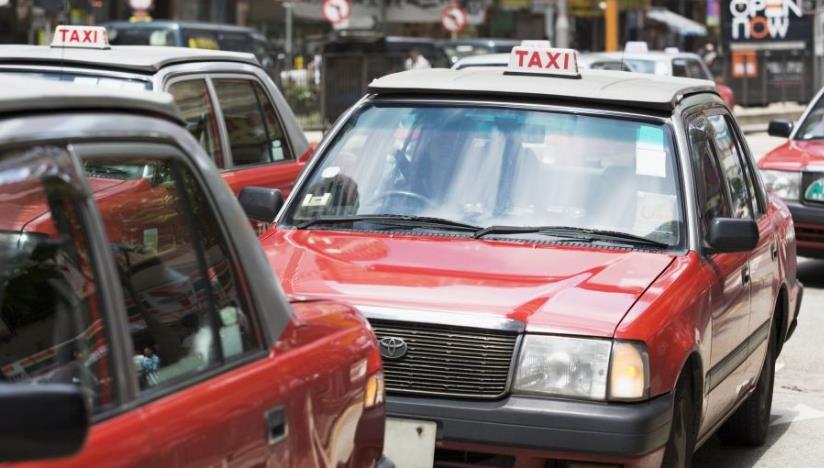 为啥比亚迪电动出租车在香港不见了？出租车司机：开不起，被坑了